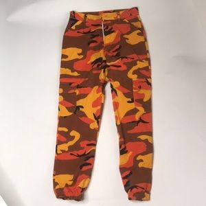 💕Super Cute Camouflage Pants💕